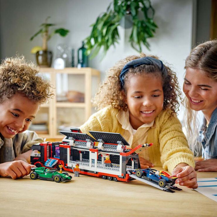 LEGO® LEGO City Camión de F1® con Coches de F1® RB20 y AMR24 60445