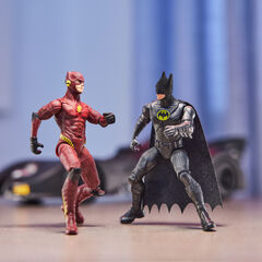 Batmovil con figuras Flash y Batman 10 cm