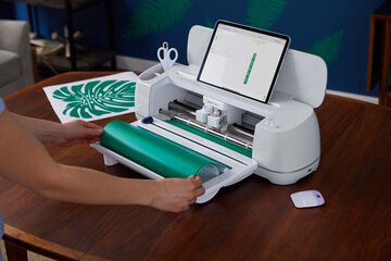 Cricut Maker 3 + Curs d'Iniciació de Regal