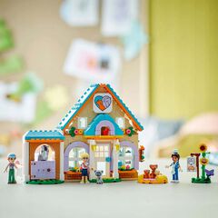 LEGO® LEGO Friends Caballo y Clínica Veterinaria de Mascotas 42651