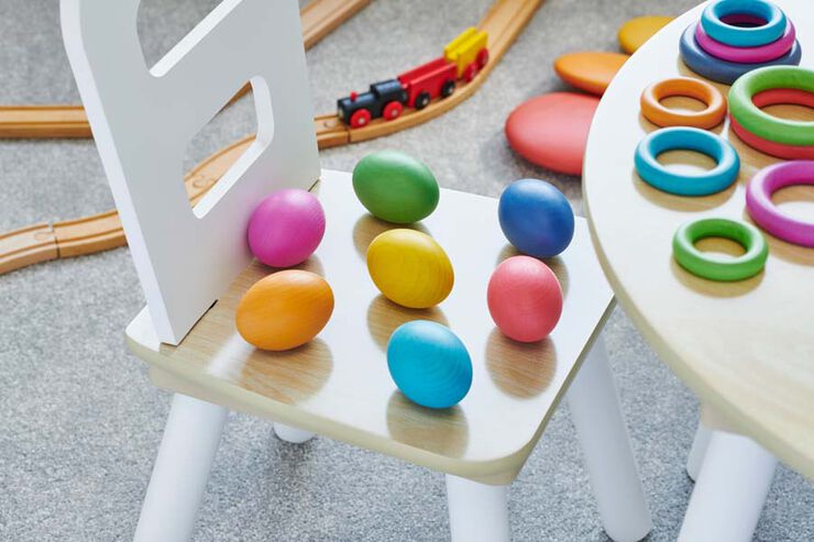 Huevos de madera de colores 7 unidades