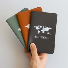 Porta pasaporte Miss Wood Vacavaliente gris