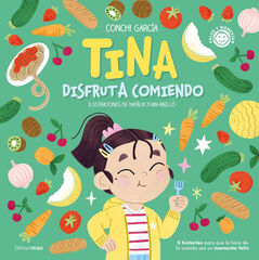 Tina disfruta comiendo Tina disfruta comiendo
