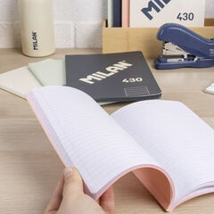 Libreta Encolada A5 Rayada 48 Hojas Milan 1918 Rosa