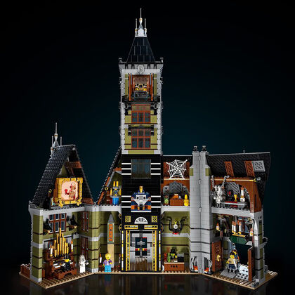 LEGO®Icons Casa Encantada de la Feria 10273
