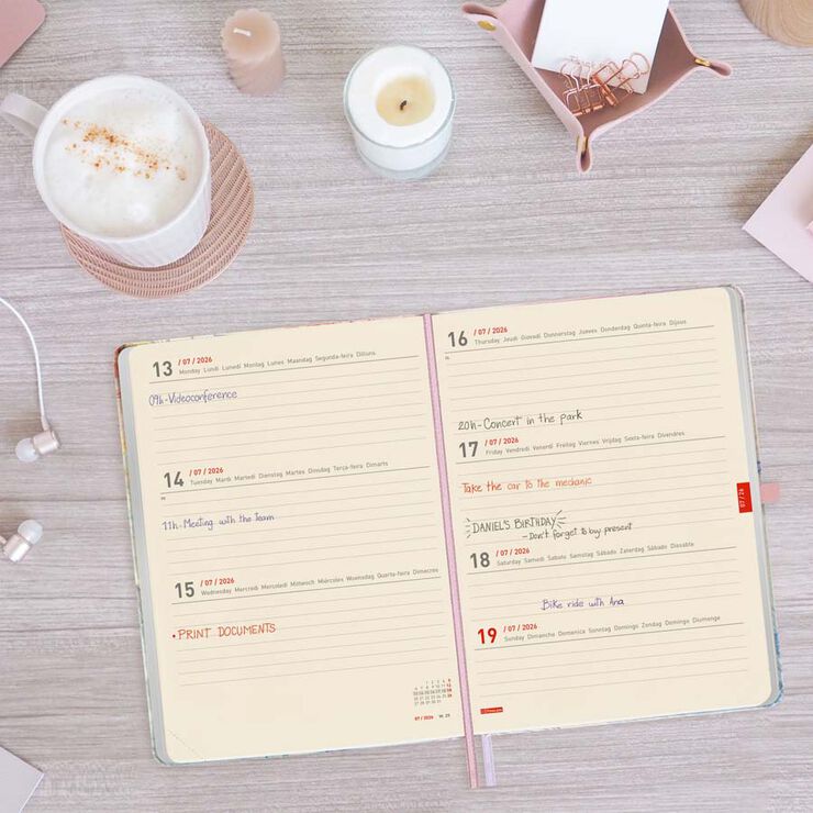 Agenda Finocam 18 meses M5 sem/vista mult 2025-26 pretty