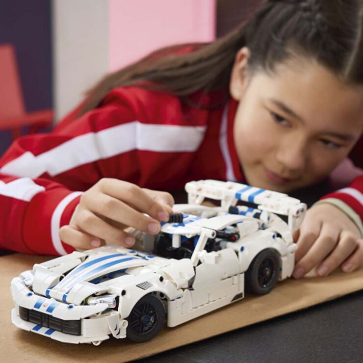 LEGO&reg; Technic Deportivo Dodge Viper GTS-R 42234