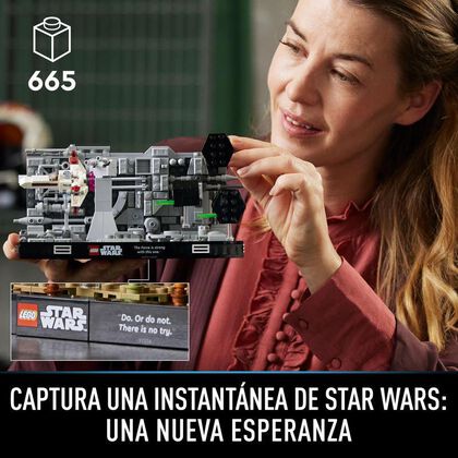 LEGO® Star Wars Diorama: Ataque a la Estrella de la Muerte 75329