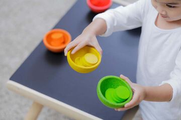 Tazas ordena y cuenta