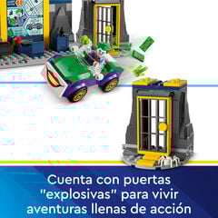 LEGO® Super Heroes Batcueva con Batman™, Batgirl™ y The Joker™ 76272