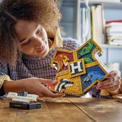 LEGO&reg; Harry Potter TM Hogwarts&trade; Escudo de las Casas 76462