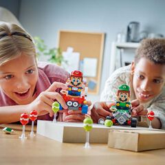 LEGO® Super Mario Mario Kart™: Bebé Mario vs. Bebé Luigi 72034