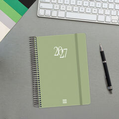 Agenda Finocam My D&iacute;a P&aacute;gina 2027 Catal&aacute;n Verde