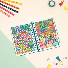 Agenda Finocam escolar Cosmo 1/8  día/pág cat 2025-26 stars