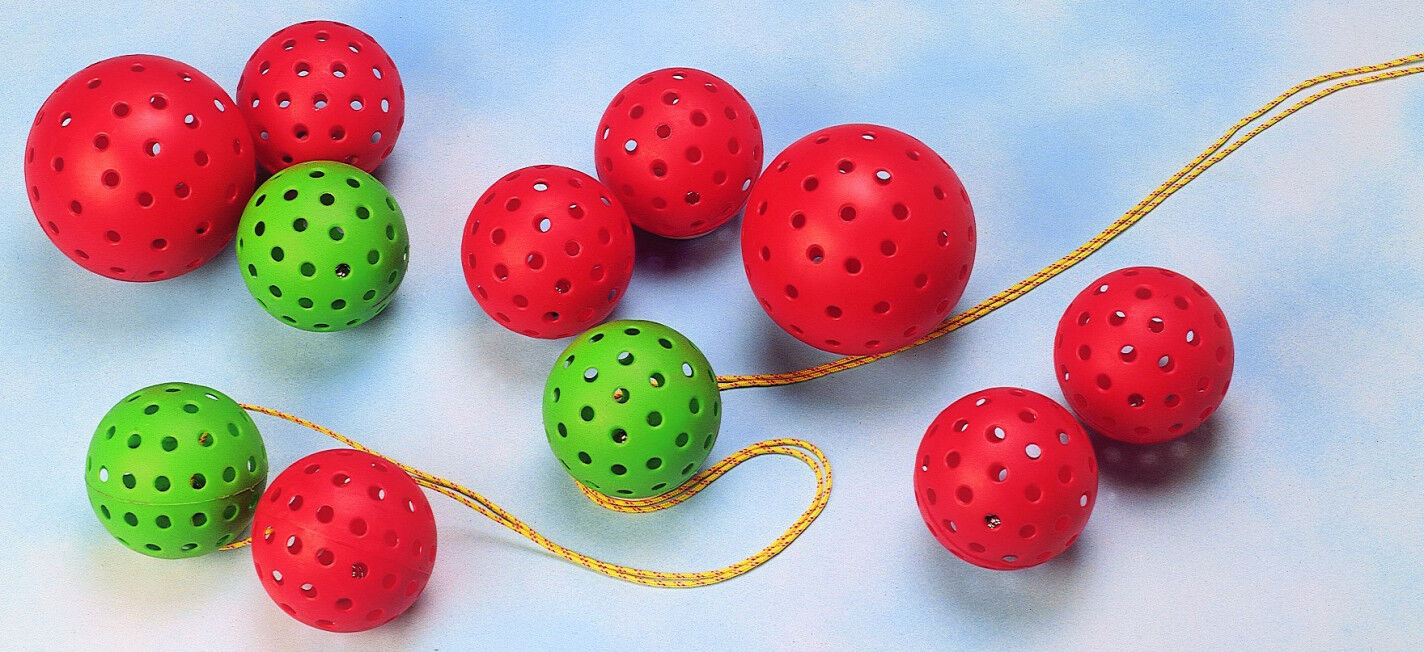 Pelota perforada sonora 12 cm