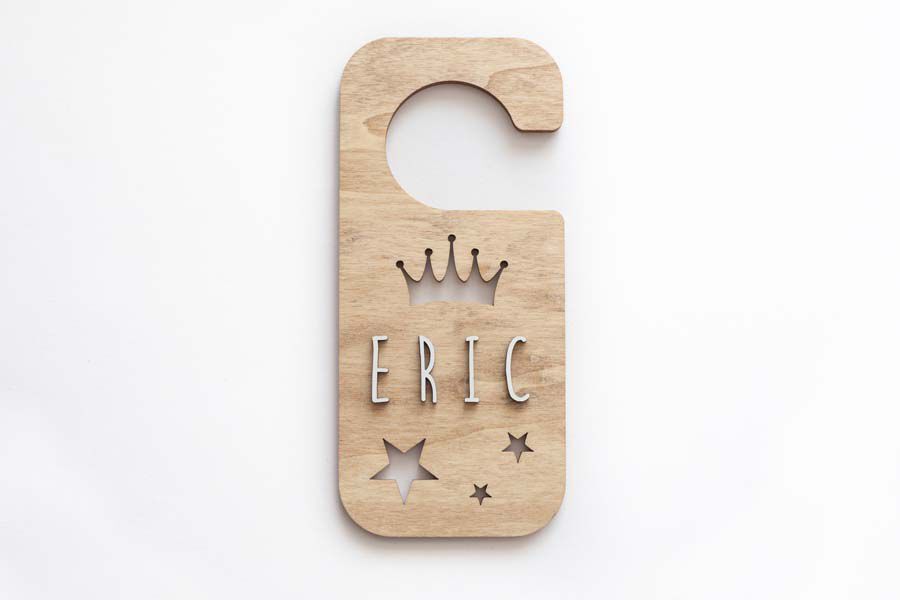Placa Pom Puerta personalizable Corona kraft