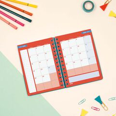 Agenda Finocam escolar Cosmo 1/8  día/pág cat 2025-26 stars