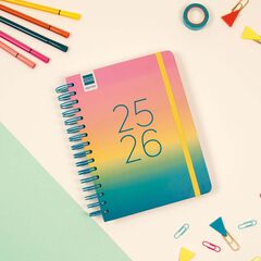 Agenda Finocam escolar Cosmo 1/4  día/pág cat 2025-26 iris