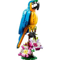 LEGO® Creator Loro Exótico 31136