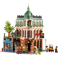 LEGO® Hotel Boutique set de construcció modular col·leccionable amb 5 seccions detallades 10297