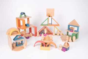 Figures comunitat fusta natural