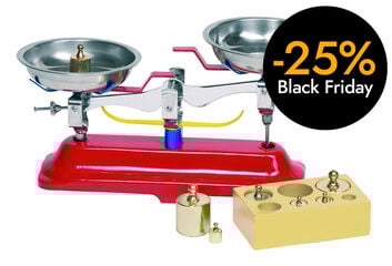 Balanza metálica con pesos