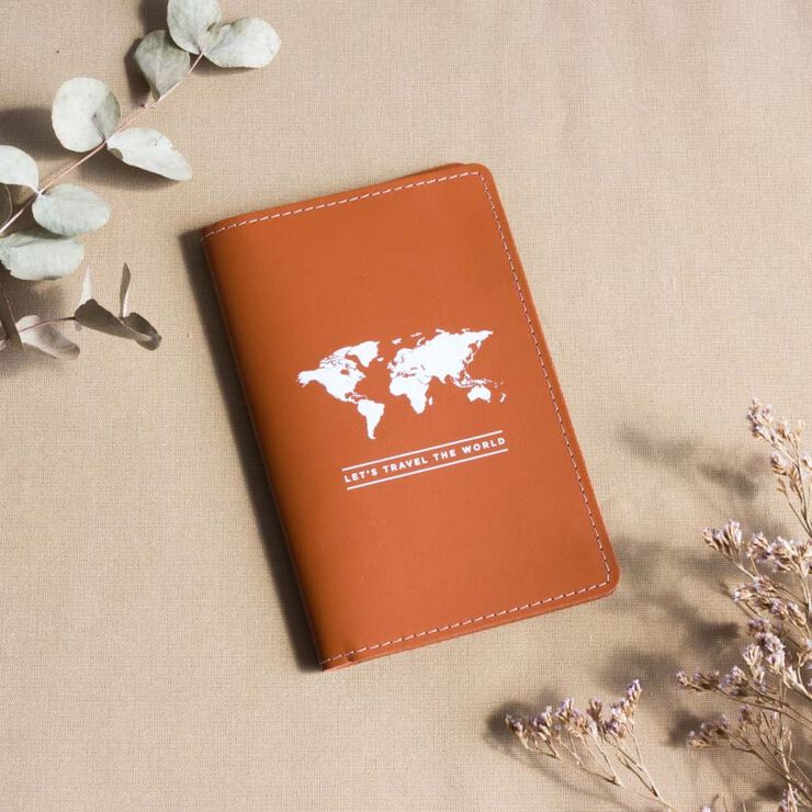 Porta passaport Miss Wood Vacavaliente marr&oacute;