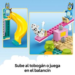 LEGO® Bluey Diversió al Parc de Jocs amb la Bluey i la Chloe 11201
