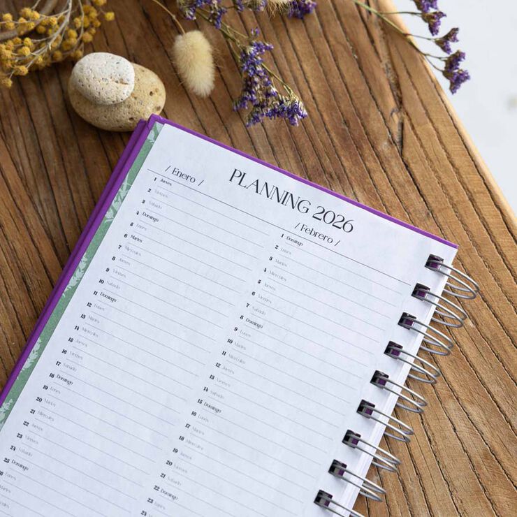 Agenda Las Guerreras Maxwell castellano d&iacute;a/p&aacute;g 2026