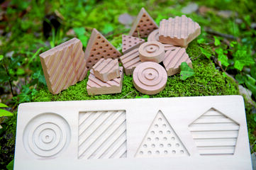 Geo Sensory Shapes Encaix Fusta