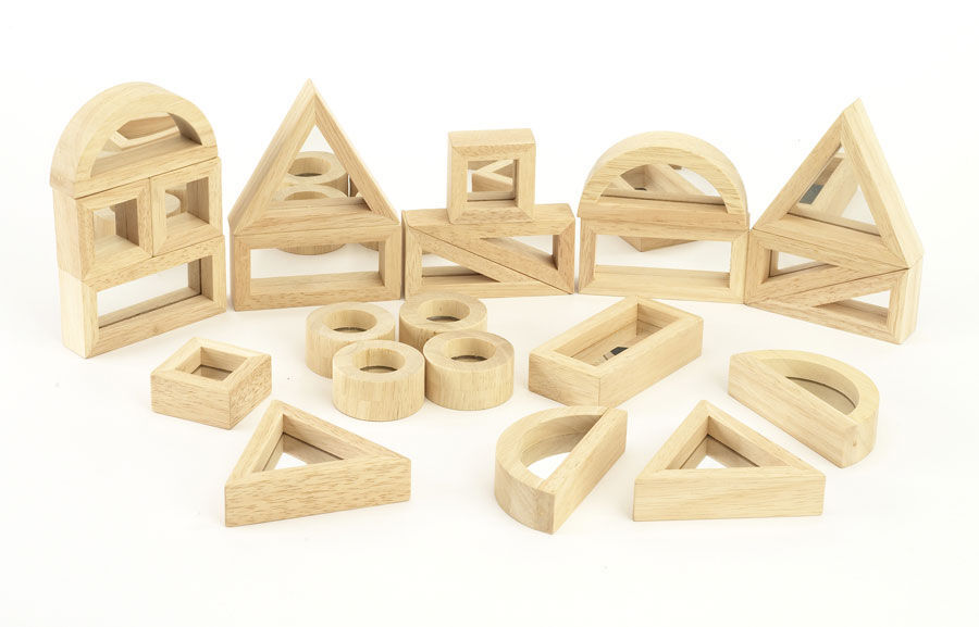 Bloques de madera con espejos