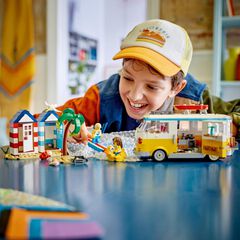 LEGO® Creator Furgoneta Playera 31138