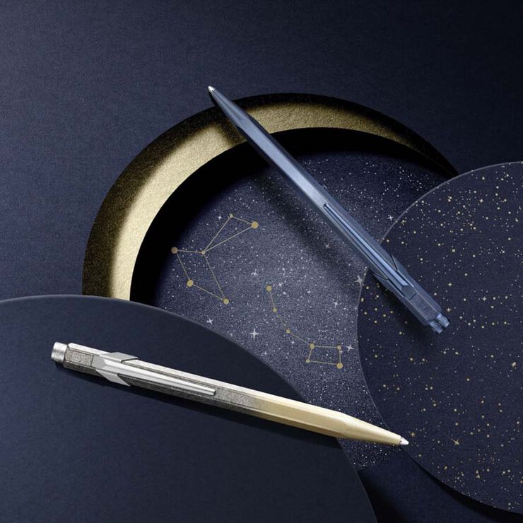 Bolígraf Caran d'Ache Cosmic Blue Noel 2024 blau