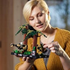 LEGO® Star Wars Diorama: Duelo de Speeders en Endor 75353