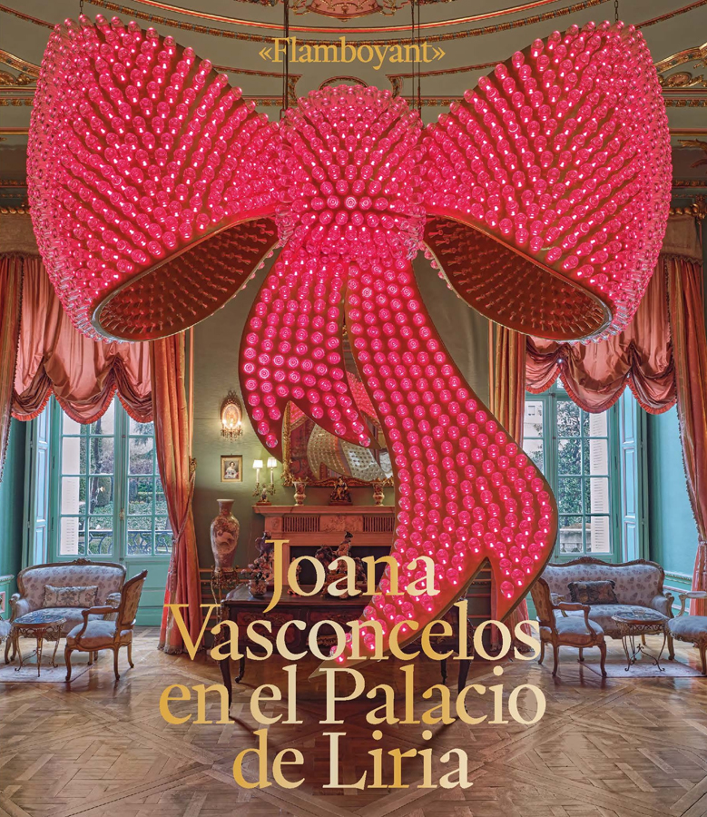 flamboyant joana vasconcelos en el palacio de liria  joana vasconcelos at the palacio de liria